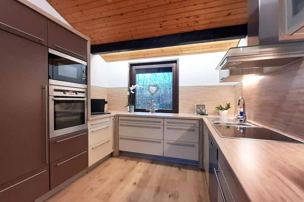 Ferienhaus Lena Im Sauerland Direkt Am Hennesee Meschede Buitenkant foto
