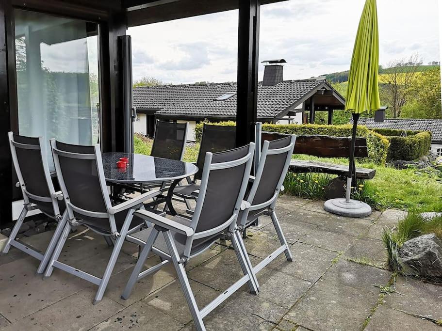 Ferienhaus Lena Im Sauerland Direkt Am Hennesee Meschede Buitenkant foto